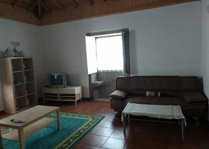 Guest house Casa Do Campo Do Forno *